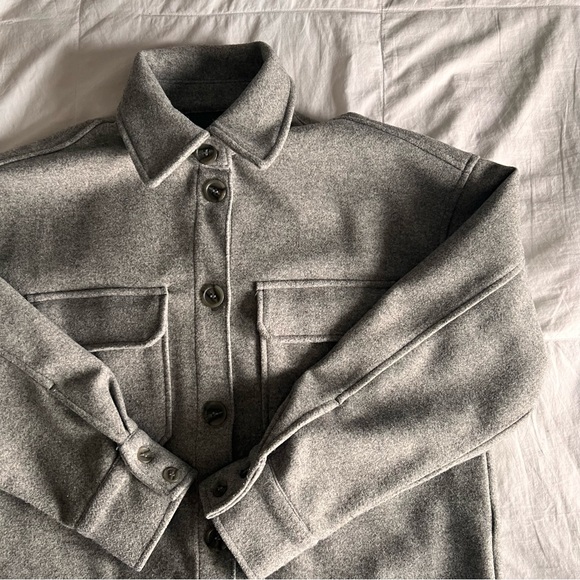 Shacket - Picture 2 of 4